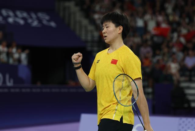 1722863194720026299.jpg 巴黎奥运会丨羽毛球——女单决赛:何冰娇对阵安洗莹XxjpseC009727_20240805_MVPFN0A001.jpg